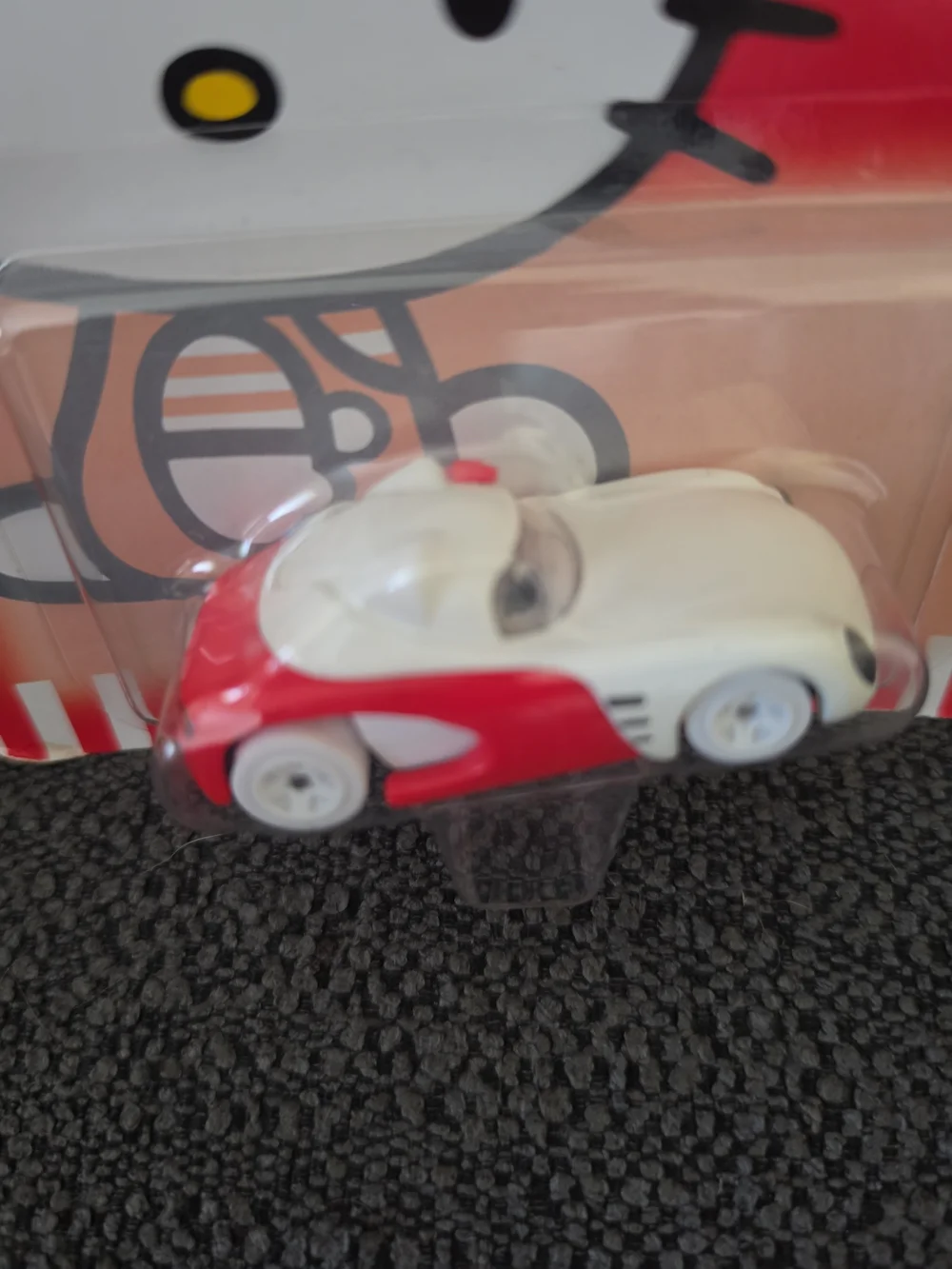 Hot Wheels Sanrio Character Cars - Hello Kitty (1:64 Scale)